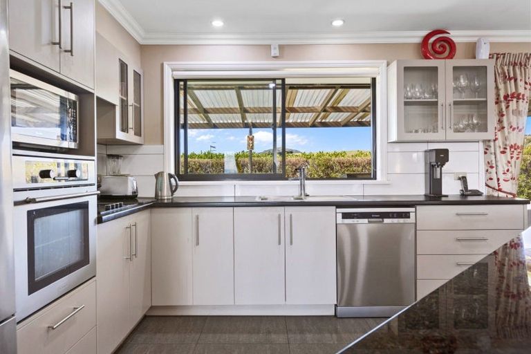 Photo of property in 10 Matariki View, Welcome Bay, Tauranga, 3112