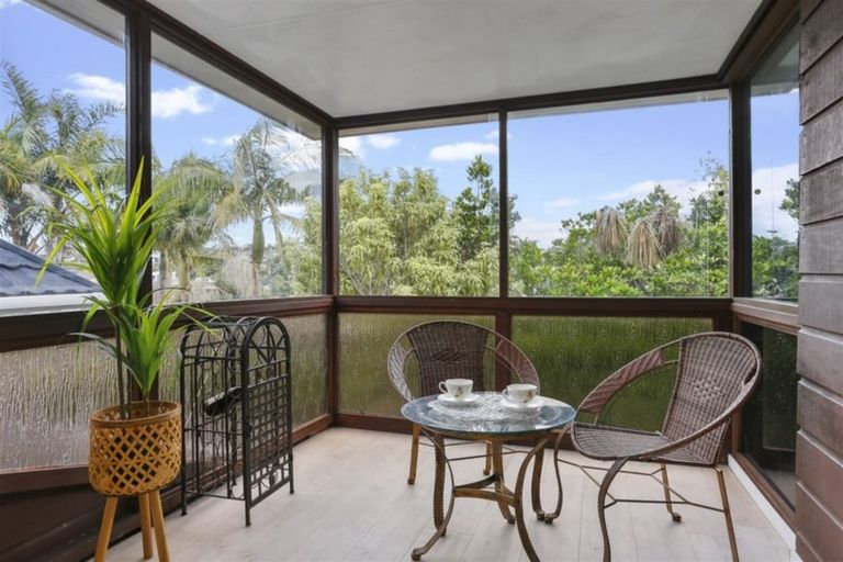 Photo of property in 2/23 Commodore Parry Road, Castor Bay, Auckland, 0620