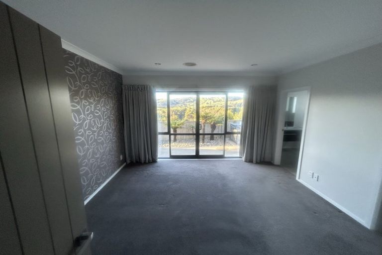 Photo of property in 116 Endeavour Drive, Whitby, Porirua, 5024