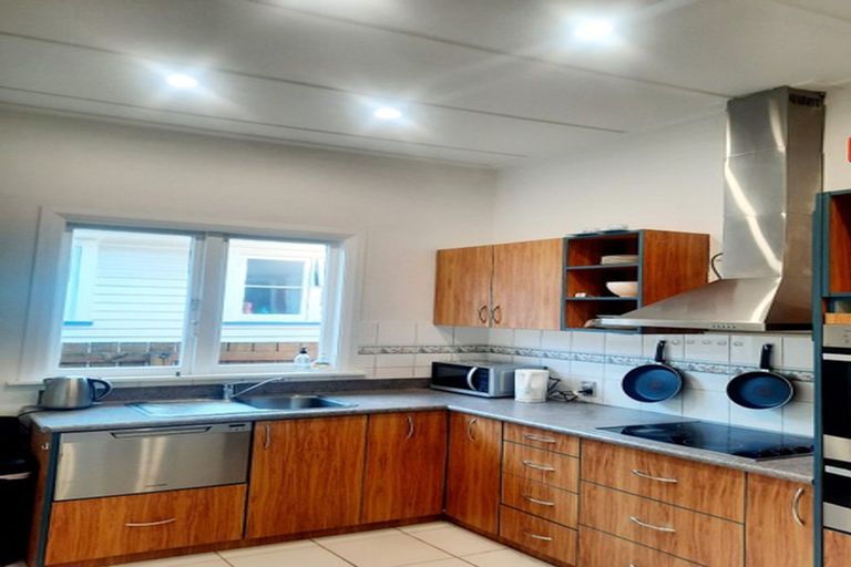 Photo of property in 29 Waione Street, Petone, Lower Hutt, 5012