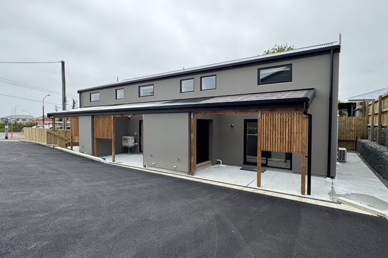 Photo of property in 1/12 Willis Street, Torbay, Auckland, 0630