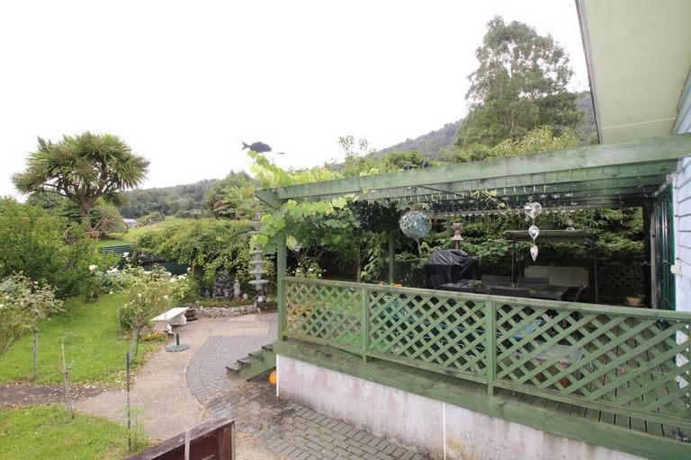 Photo of property in 46 Mountain Road, Western Heights, Rotorua, 3015