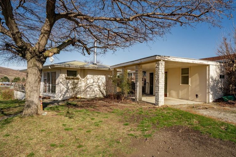 Photo of property in 56 Molyneux Avenue, Cromwell, 9310