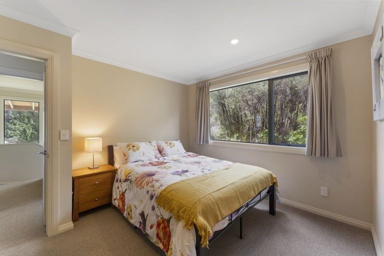 Photo of property in 11 Streets Way, Timberlea, Upper Hutt, 5018