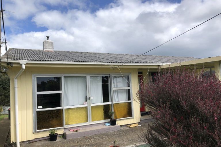 Photo of property in 95a Cook Street, Marfell, New Plymouth, 4310