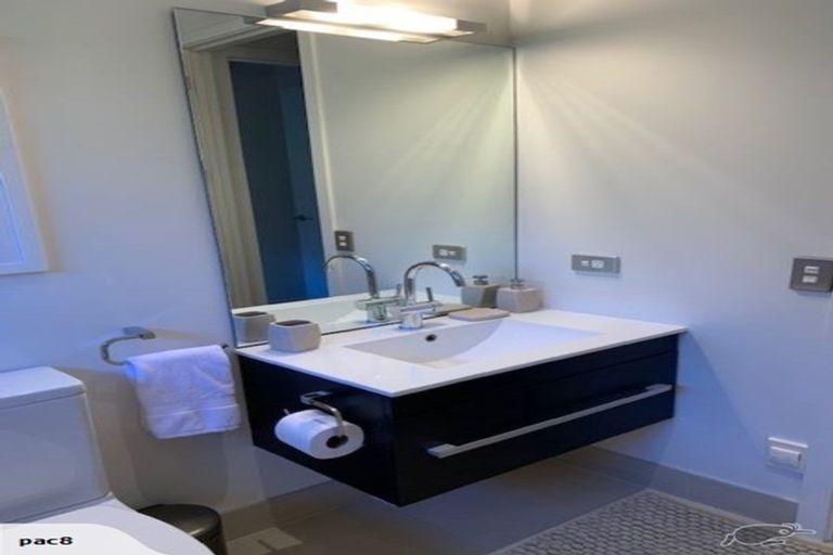 Photo of property in 38 Amber Close, Arthurs Point, Queenstown, 9371