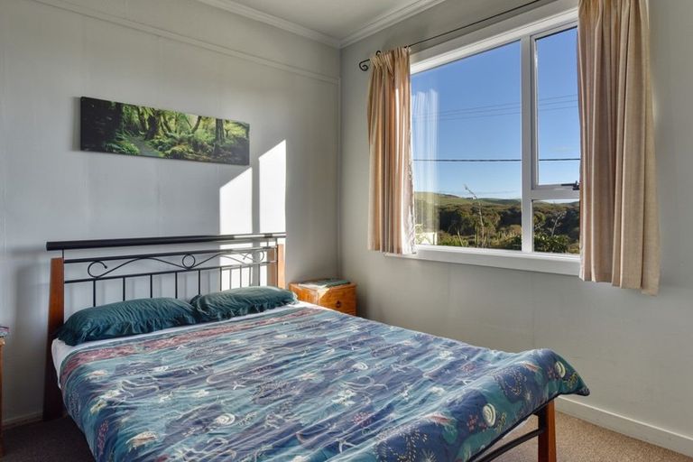 Photo of property in 529 Waikawa-curio Bay Road, Curio Bay, Tokanui, 9884