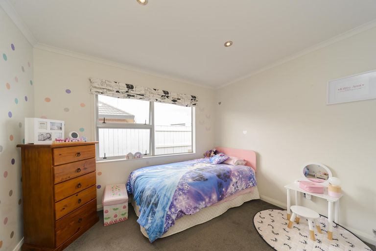 Photo of property in 20 Rosalie Terrace, Kelvin Grove, Palmerston North, 4414