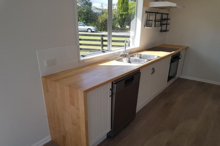 Photo of property in 129 Awaroa Road, Helensville, 0800