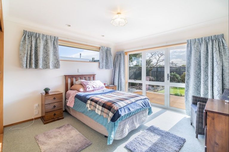 Photo of property in 70 Arthur Street, Winton, 9720