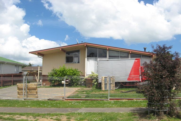 Photo of property in 5 Fellbrook Street, Manurewa, Auckland, 2102