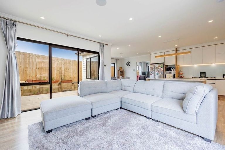 Photo of property in 26 Paihere Street, Huapai, Kumeu, 0810