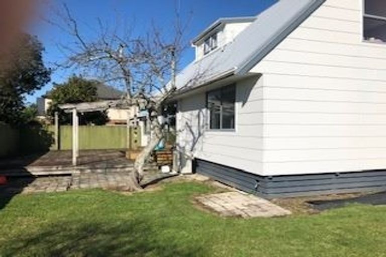 Photo of property in 43b Fifth Avenue, Enderley, Hamilton, 3214