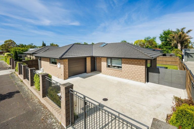 Photo of property in 18 Thomson Street, West End, Palmerston North, 4412