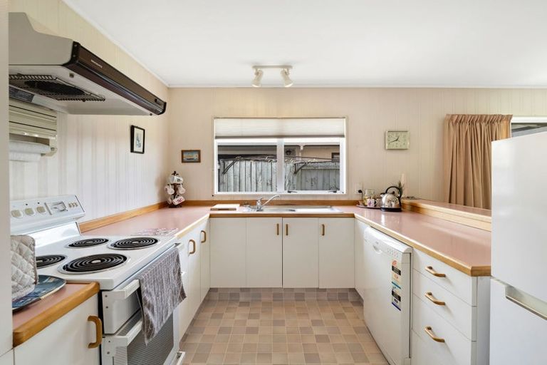Photo of property in 9a Purdie Place, Milson, Palmerston North, 4414