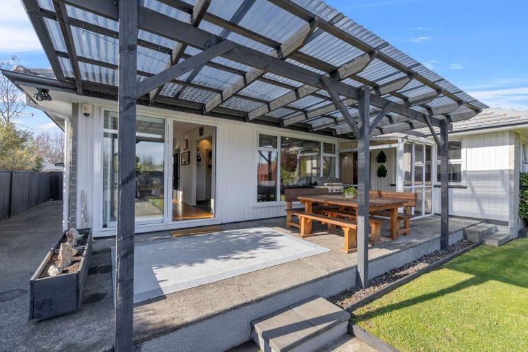 Photo of property in 124 Cavendish Road, Casebrook, Christchurch, 8051