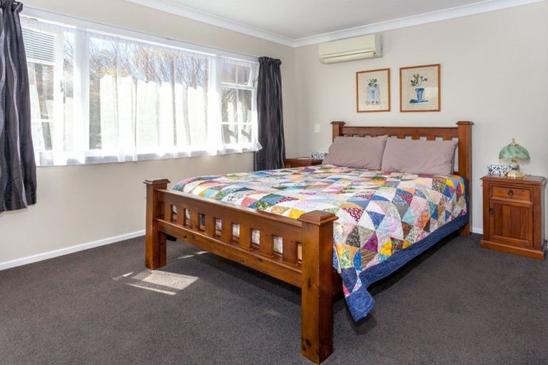 Photo of property in 114 Everitt Crescent, Whangamata, 3620