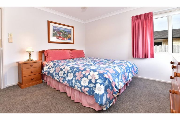 Photo of property in 2/31 Alice Avenue, Orewa, 0931