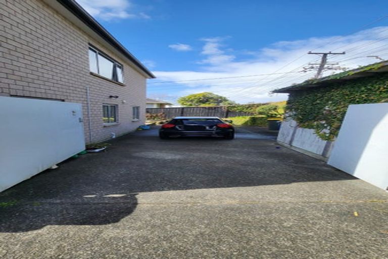 Photo of property in 9 Corunna Road, Milford, Auckland, 0620