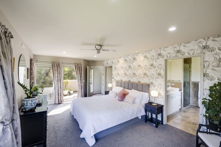 Photo of property in 15 Ridgeway Terrace, Taradale, Napier, 4112