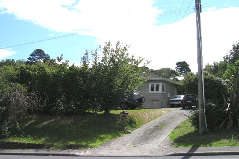 Photo of property in 818 Beach Road, Browns Bay, Auckland, 0630