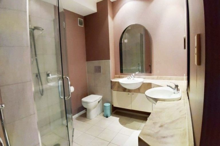 Photo of property in 2/18 Waipa Street, Birkenhead, Auckland, 0626