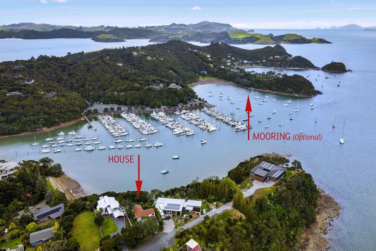 Photo of property in 99 Doves Bay Road, Kerikeri, 0294