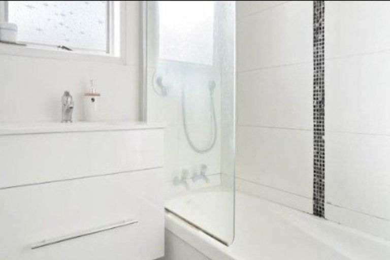 Photo of property in 14 Astor Place, Manurewa, Auckland, 2102