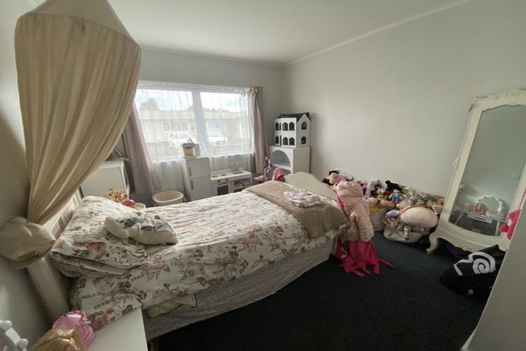 Photo of property in 1/82 Bill Hercock Street, Pirimai, Napier, 4112