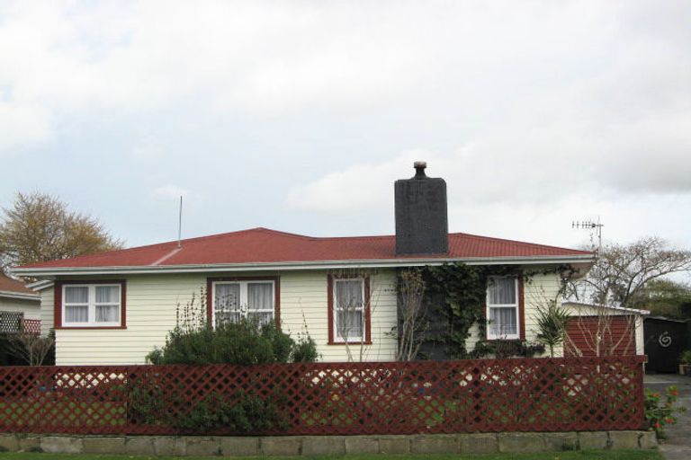 Photo of property in 15 Lipscombe Crescent, Havelock North, 4130