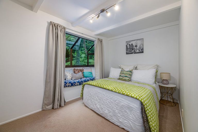 Photo of property in 576c South Titirangi Road, Titirangi, Auckland, 0604