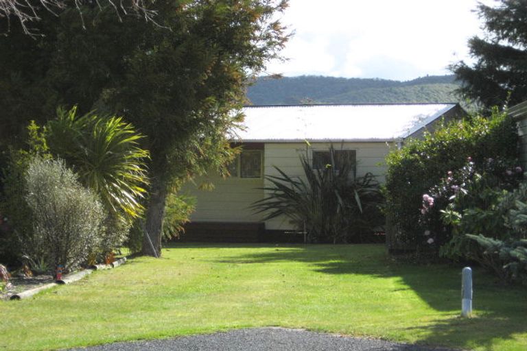 Photo of property in 22 Candu Lane, Kinloch, Taupo, 3377