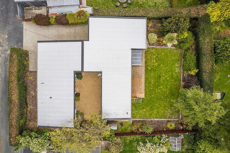 Photo of property in 1 Sunnyvale Lane, Green Island, Dunedin, 9018