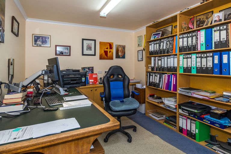 Photo of property in 16 Hislop Street, Geraldine, 7930