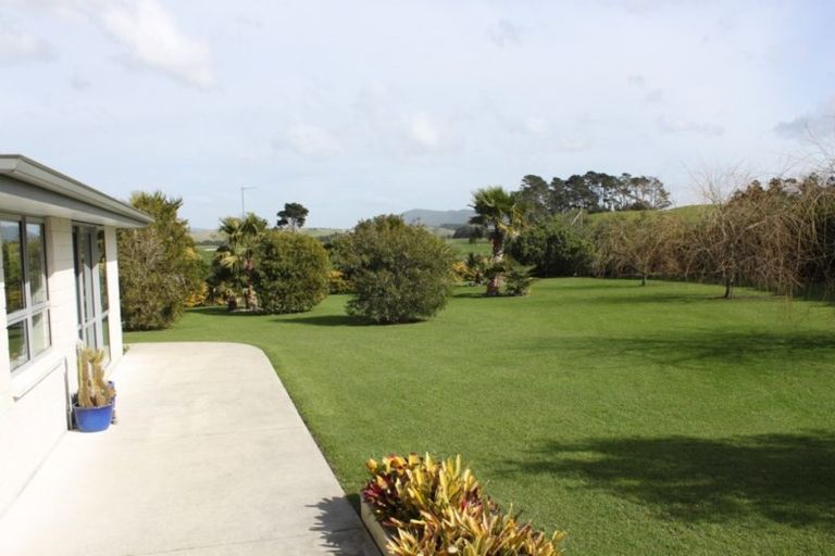 Photo of property in 1 Seascape Crescent, Waipu, 0582