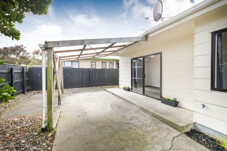 Photo of property in 27 Mcleavey Drive, Kelvin Grove, Palmerston North, 4414