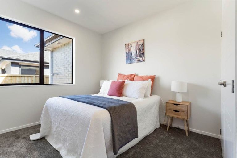 Photo of property in 5 Dolcetto Place, Pokeno, 2402