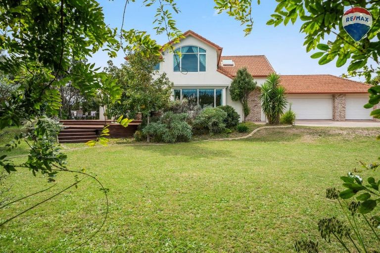 Photo of property in 15 Compass Court, Paraparaumu, 5032