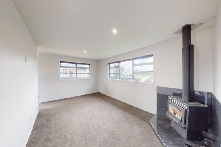 Photo of property in 5 Hood Street, Castlecliff, Whanganui, 4501