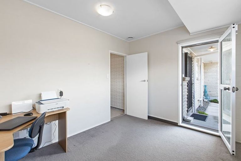 Photo of property in 32a Edward Avenue, Orewa, 0931