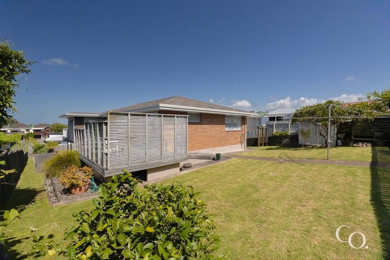 Photo of property in 4 Laing Place, Otumoetai, Tauranga, 3110