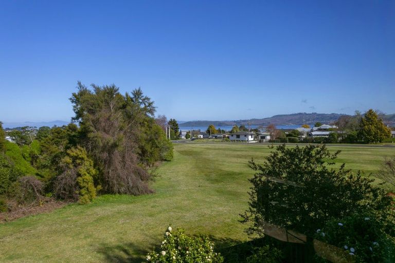 Photo of property in 2/67 Chesham Avenue, Waipahihi, Taupo, 3330