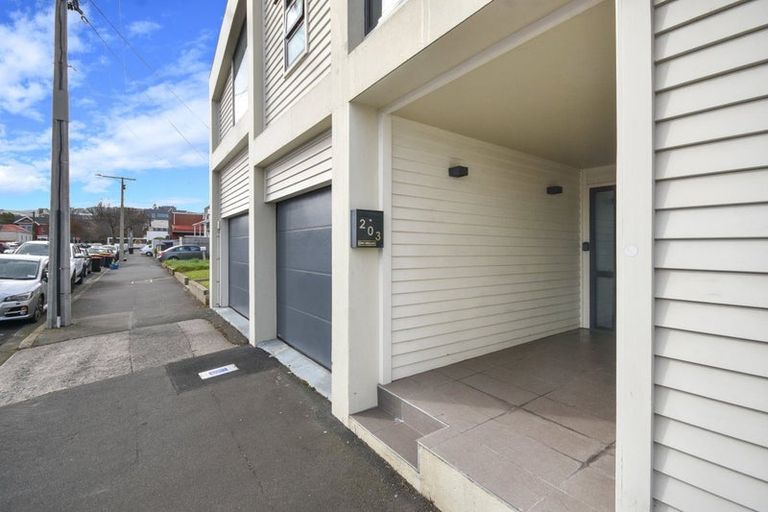 Photo of property in 203 Leith Street, North Dunedin, Dunedin, 9016