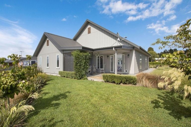 Photo of property in 21 Highfields Drive, Katikati, 3129