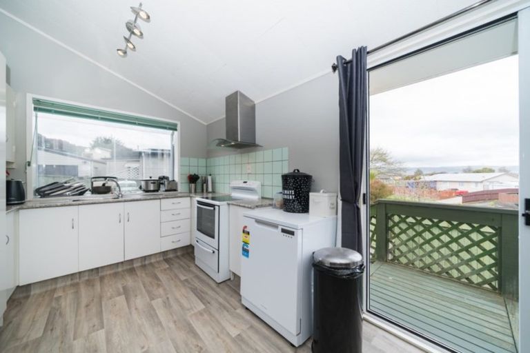 Photo of property in 23 Dahlstrom Grove, Kelvin Grove, Palmerston North, 4414