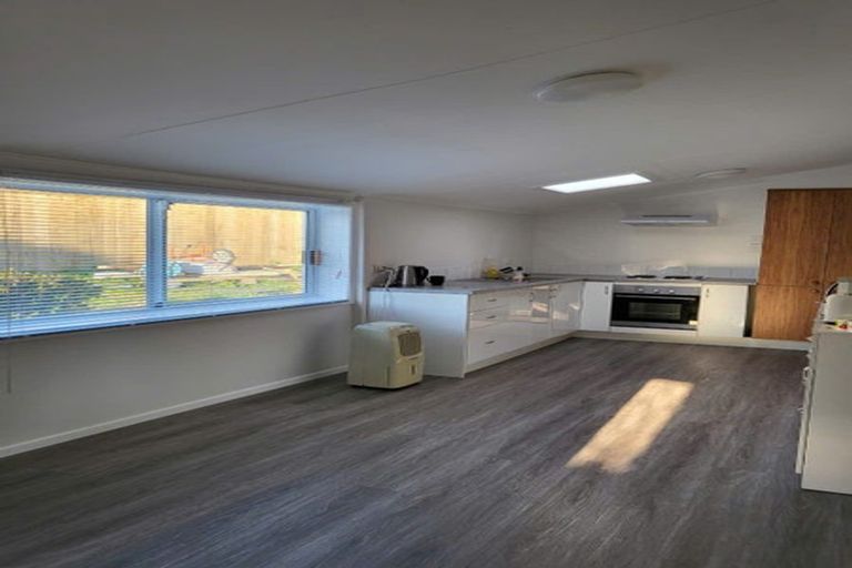 Photo of property in 21 Tarawera Road, Johnsonville, Wellington, 6037