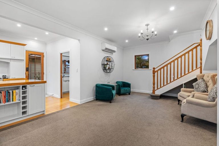 Photo of property in 25 Main Street, Greytown, 5712