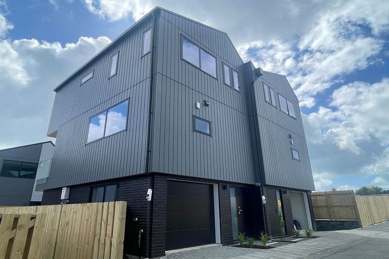 Photo of property in 24 Clementine Place, Bucklands Beach, Auckland, 2014