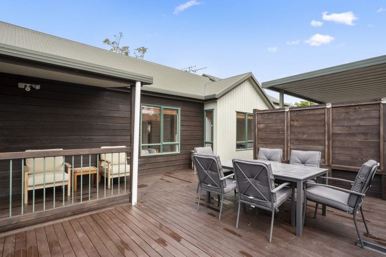 Photo of property in 19 Bayvista Close, Welcome Bay, Tauranga, 3112