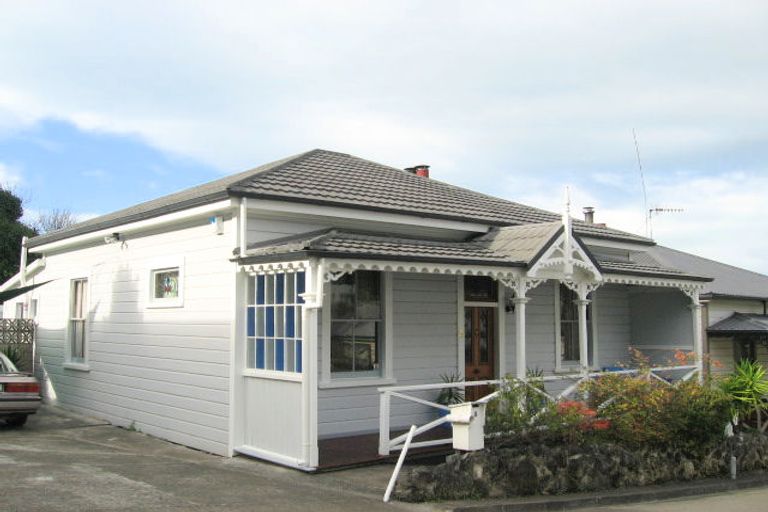 Photo of property in 5 Paradise Road, Napier South, Napier, 4110
